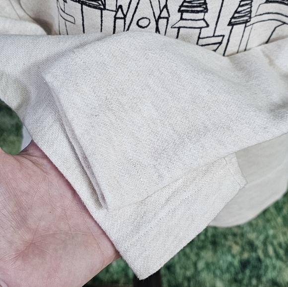 DISNEY PARKS | WALT DISNEY WORLD MAGIC KINGDOM CREW NECK COTTON BLEND PU… - Picture 12 of 16